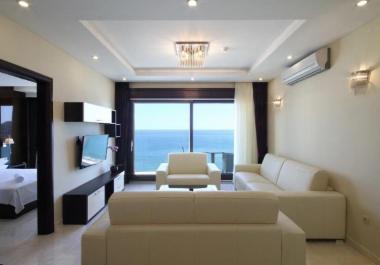 Lux houseda denizden Bečići 20de 2 odalı daire satışı