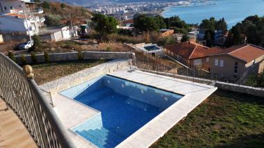 Panoramik deniz manzaralı ve havuzlu, Bar, Shushanjda güzel ve modern villa