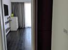 Budvada panoramik deniz manzaralı 98 m2 dubleks daire