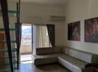 Budvada panoramik deniz manzaralı 98 m2 dubleks daire