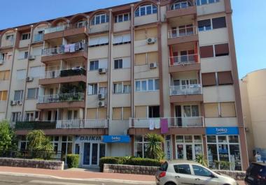 Tivat merkezde satılık daire stüdyo 33m2