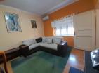 Danilovgradda satılık güzel tek katlı mobilyalı üç odalı ev