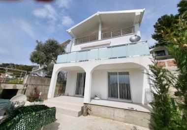 Deniz manzaralı Barda 205 m2 yeni villa