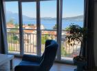 Herceg Novi Baoshichide deniz manzaralı ve otoparklı daireler