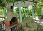 Sutomoreda deniz manzaralı güzel ve sakin bir yerde satılık mini otel
