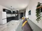 Karadağ, Barda Emerald Residenceta yeni döşenmiş lüks stüdyo 36 m2
