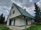 Žabljakta tüm yıl yaşamak için muhteşem dağ manzaralı yasallaştırılmış 3 katlı ev