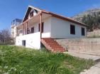 Satılık güzel Barda balkonlu büyüleyici 5 odalı ev