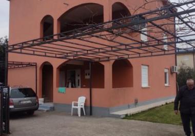 Ev Bar