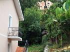 Prčanj, Boka-Kotor Körfezinde satılık deniz manzaralı 2 katlı ev