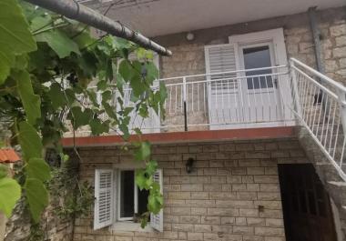 Villa Lepetane içinde 
