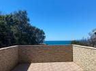 Utjehada havuzlu ve saunalı 4 katlı lüks deniz manzaralı villa
