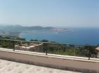 Havuzlu ve panoramik deniz manzaralı, Bar şehrinde 200 m2 lüks 3 katlı villa