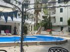 Risanda Kotor-Bay Residenceta havuzlu ve teraslı Dream beachside daire