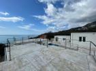 Dobra Vodada özel teraslı nefes kesen deniz manzaralı ev 74 m2