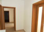 Budva yakınlarındaki Seocada 4 yatak odalı nefes kesen deniz manzaralı daire 143 m2
