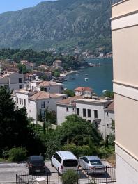 Kotor, Dobrotada teraslı muhteşem deniz manzaralı 52 m2 daire