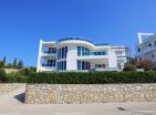 Dobra Vodada muhteşem deniz manzaralı 319 m2 villa, Havuzlu bar