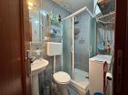 Petrovacta denize bitişik 75 m2 şık daire, otoparklı