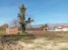 Danilovgradda ev ve yaşam için birinci sınıf kentsel 5500 m2 arsa