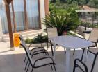 Herceg Novide bahçeli ve yüzme havuzlu satılık mini otel