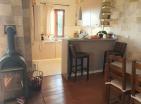 Budvada akdeniz cazibesine sahip muhteşem deniz manzaralı 103 m2 villa satılık