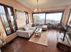 Budvada akdeniz cazibesine sahip muhteşem deniz manzaralı 103 m2 villa satılık