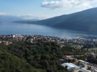 Đenovićide villa inşa etmek için panoramik deniz manzaralı 1658 m2 arsa