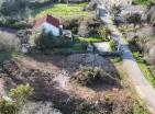 Radovićide 2 villa inşa etmek için 1760 m2 arsa