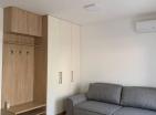 Bečićide modern olanaklara sahip, denize sıfır 29 m2lik yeni stüdyo