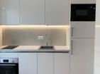 Bečićide modern olanaklara sahip, denize sıfır 29 m2lik yeni stüdyo