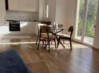 Bečićide 2 balkonlu 71 m2 mobilyalı modern daire