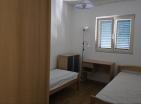 Petrovacta garajlı otoparklı modern deniz manzaralı daire