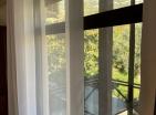 Budvada Deniz Manzaralı çarpıcı dört katlı 300 m2 ev