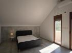 Blizikućede panoramik manzaralı ve modern olanaklara sahip lüks sahil 218m villa