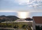 Blizikućede panoramik manzaralı ve modern olanaklara sahip lüks sahil 218m villa
