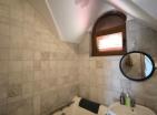 Blizikućede panoramik manzaralı ve modern olanaklara sahip lüks sahil 218m villa