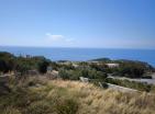 Blizikućede panoramik manzaralı ve modern olanaklara sahip lüks sahil 218m villa