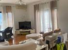 Budvada iki teraslı muhteşem deniz manzaralı 124m2 daire