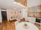 Merkeze yakın teraslı barda şık 50 m2 dubleks daire