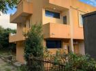 Sutomoreda engelsiz deniz manzaralı çarpıcı iki katlı 209 m2 ev