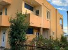 Sutomoreda engelsiz deniz manzaralı çarpıcı iki katlı 209 m2 ev