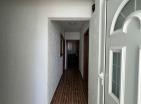 Dobra Vodada deniz manzaralı, havuzlu ve uygun fiyatlı lüks Karadağ oteli