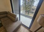 Otoparklı modern binada teraslı yeni Ulcinj 50 m2 daire