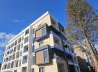 Otoparklı modern binada teraslı yeni Ulcinj 50 m2 daire