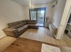 Otoparklı modern binada teraslı yeni Ulcinj 50 m2 daire