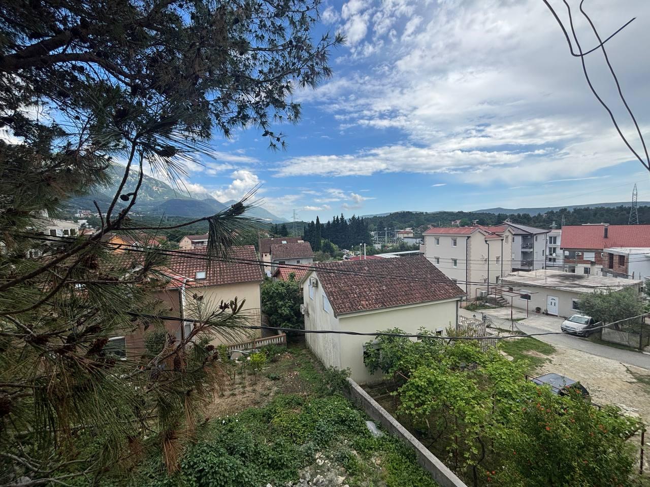 Tivatta satılık yepyeni 2 yatak odalı 55 m2 daire