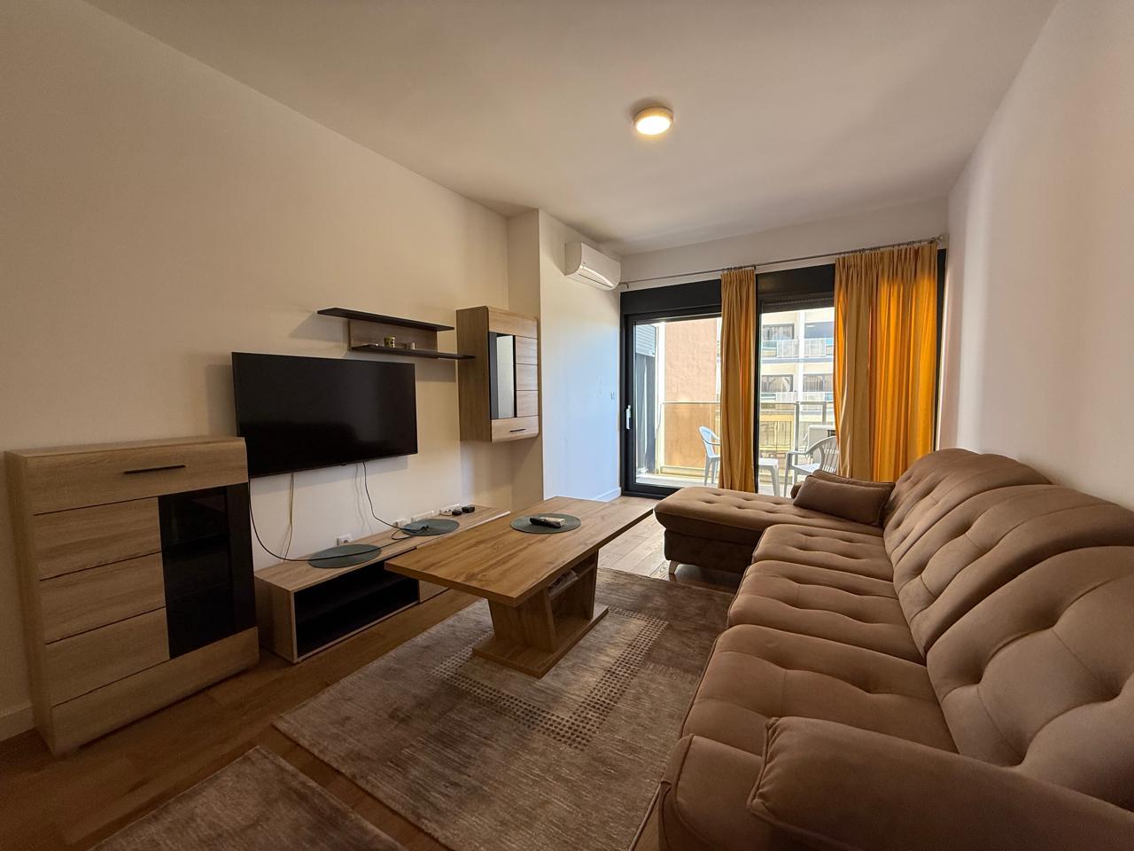 Denize yakın Soho City residenceta, Bar 64 m2lik şık daire