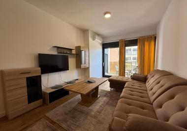 Denize yakın Soho City residenceta, Bar 64 m2lik şık daire