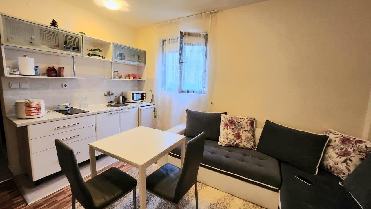 Denize yakın teraslı rahat deniz kenarı 40 m2 daire